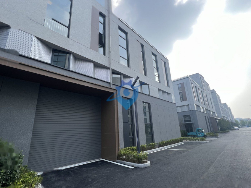 华明800㎡送160㎡露台，首付2成，50年房本可贷款可进大车