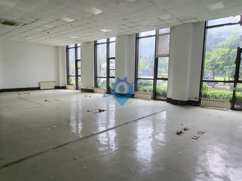 一楼小面积,可办公组装电子检测等,带2间办公室