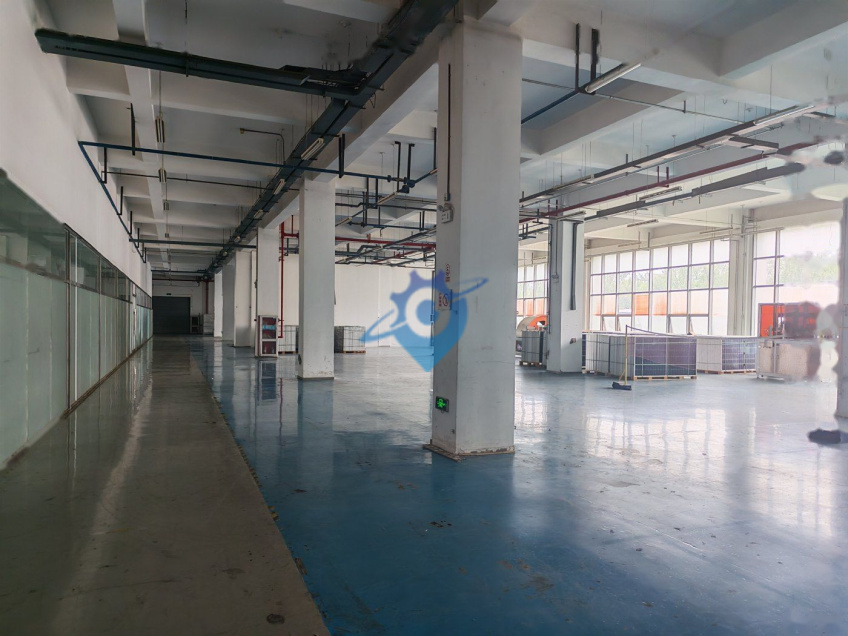 空港一楼可分租，集中供暖正规园区手续齐全，可生产仓储组装研发等