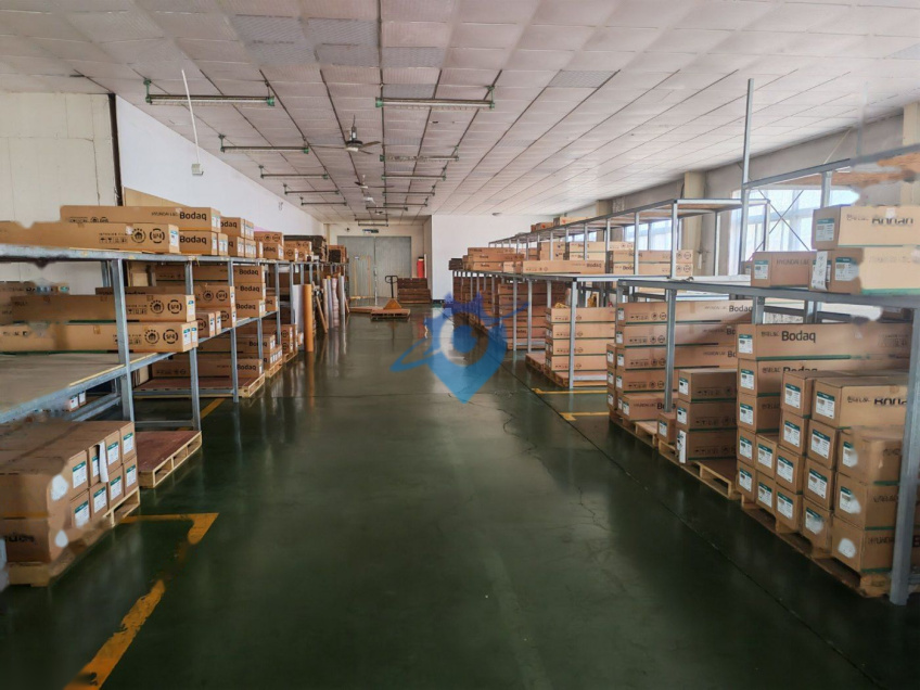 东丽开发区地铁附近,可生产可仓储,1100和640平米正规园区