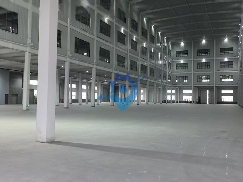 东西各有高速口，独立院落，水电齐全！，